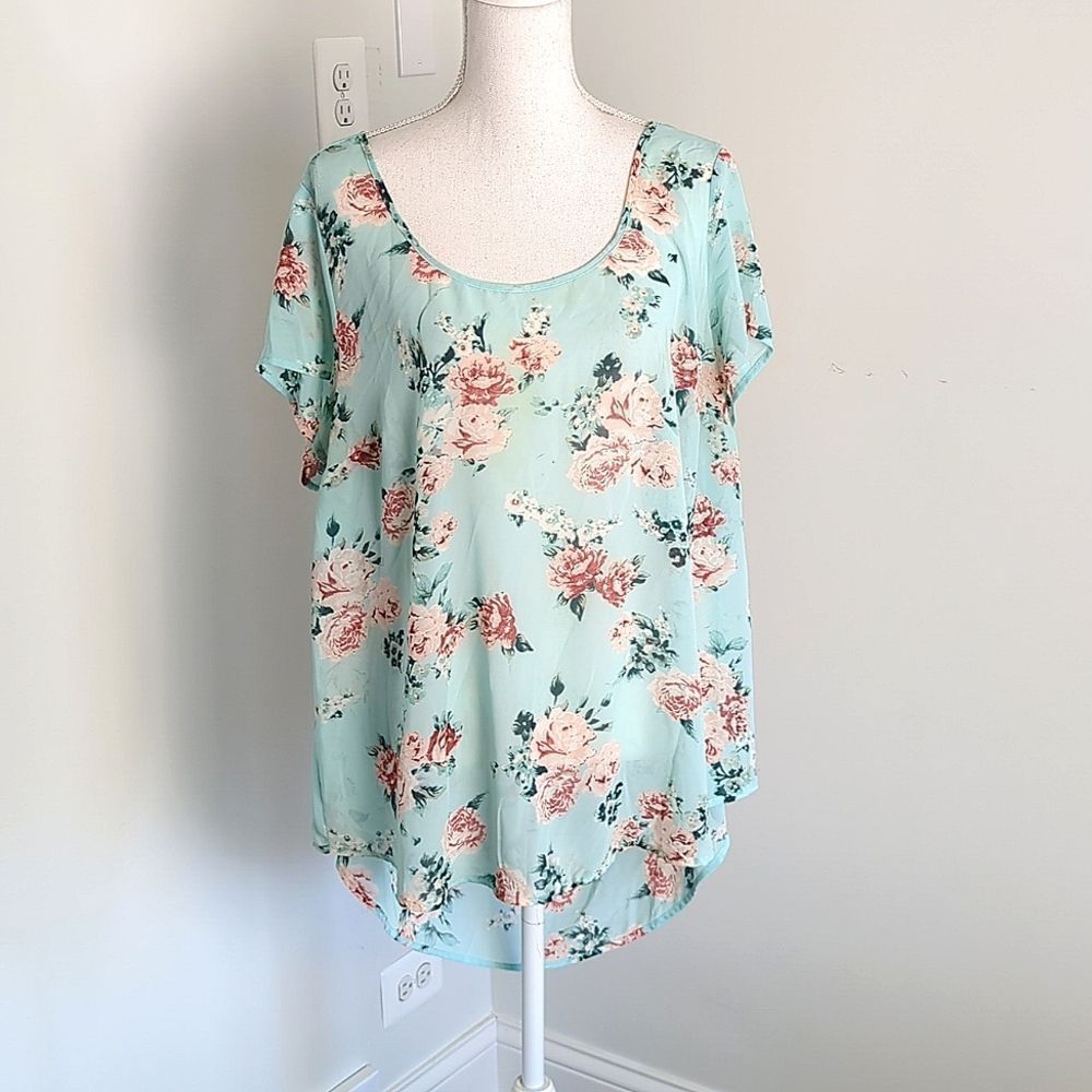 Torrid Light Blue Pink Rose Sheer Keyhole Back Tunic Top Size 00 and Size 1